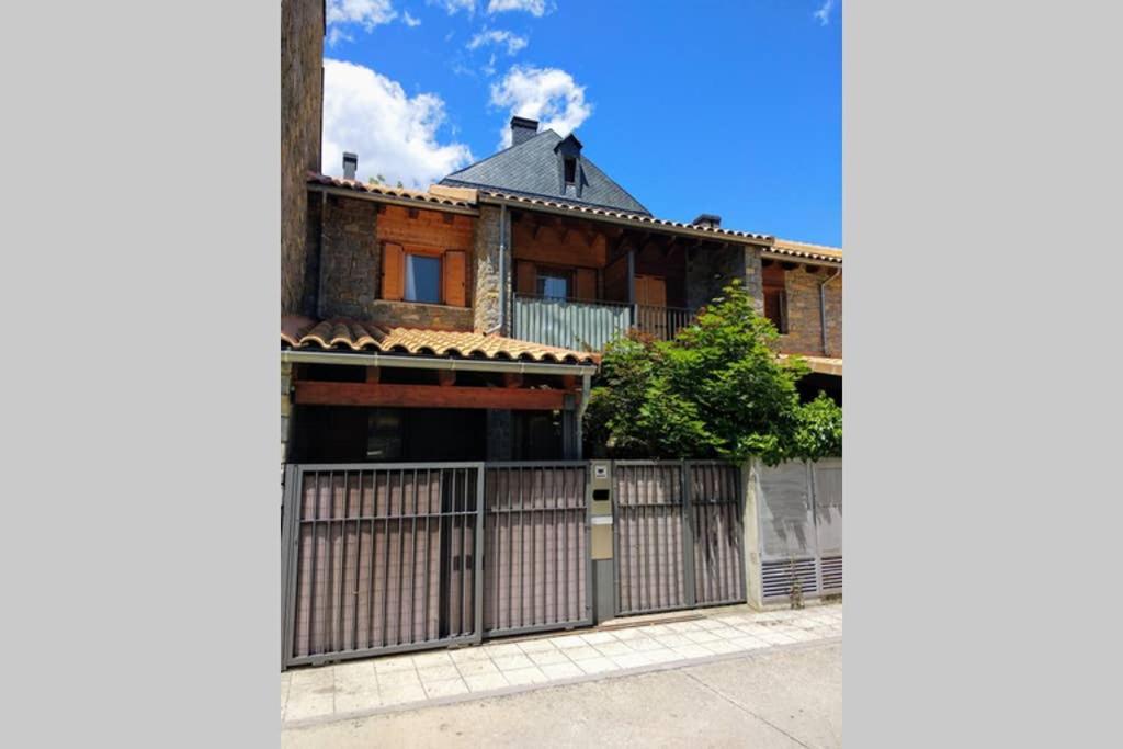 הוילה בייסקאס Casa Arce מראה חיצוני תמונה